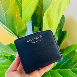 CLEARANCE ✨🔥KATE SPADE ♠️ staci small zip around wallet
